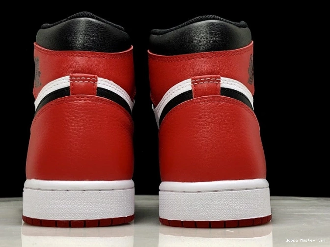 Air Black Jordan Retro 1 Toe 555088-125 0619